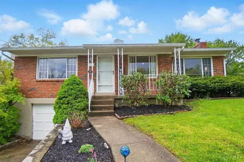 609 Conina Dr, Cincinnati, OH 45233