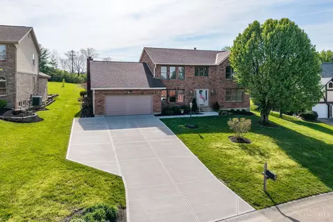 8275 Lindfield Dr, West Chester, OH 45069
