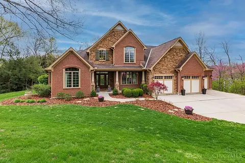 6301 Mercers Pointe Dr, Cincinnati, OH 45244