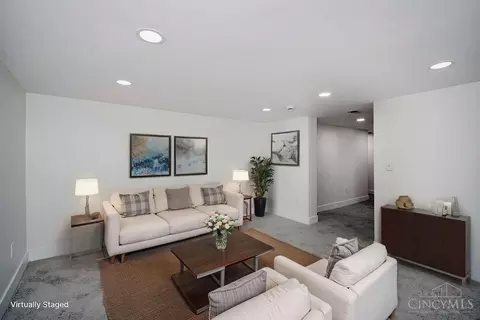 Living - 6206 Hammel Ave, Golf Manor, OH 45237 photo 6 of 6