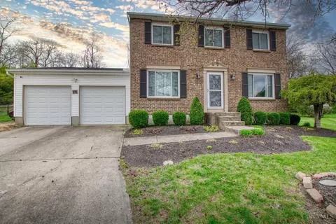 275 Kensington Dr, Hamilton, OH 45013