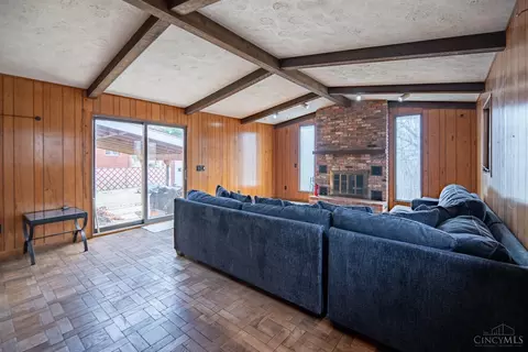 Living - 877 Sarbrook Dr, Cincinnati, OH 45231 photo 5 of 8