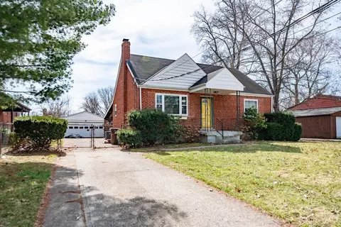 Exterior - 877 Sarbrook Dr, Cincinnati, OH 45231 photo 3 of 7