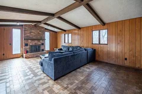 Living - 877 Sarbrook Dr, Cincinnati, OH 45231 photo 6 of 8