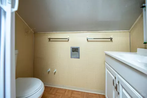 Bath - 877 Sarbrook Dr, Cincinnati, OH 45231 photo 2 of 2