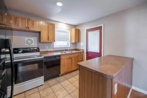 Other - 877 Sarbrook Dr, Cincinnati, OH 45231 photo 2 of 5