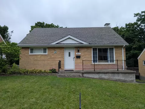 829 Ivyhill Dr, Cincinnati, OH 45238