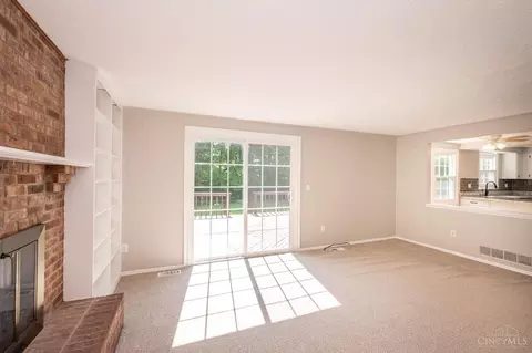 Living - 7788 Deerhurst Pl, Maineville, OH 45039 photo 5 of 8