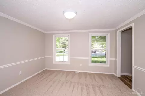 Living - 7788 Deerhurst Pl, Maineville, OH 45039 photo 3 of 8