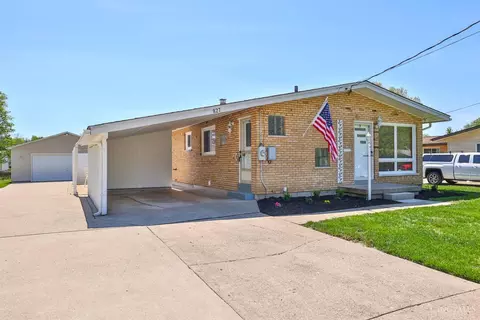 827 Southwind Dr, Fairfield, OH 45014