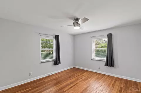 Bedroom - 4108 Simpson Ave, Cincinnati, OH 45227 photo 2 of 3