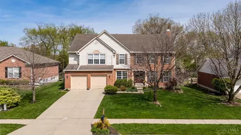 10181 Meadowknoll Dr, Symmes Twp, OH 45140