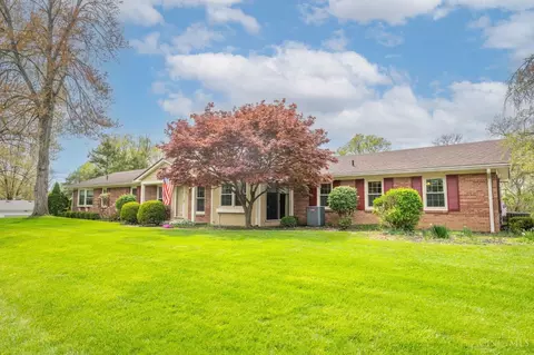 9707 Beech Dr, Cincinnati, OH 45231 photo 2