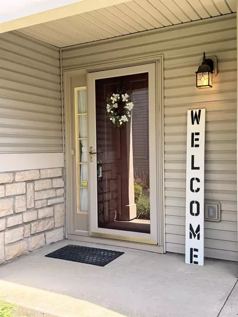 35 Heritage Green Dr, Monroe, OH 45050