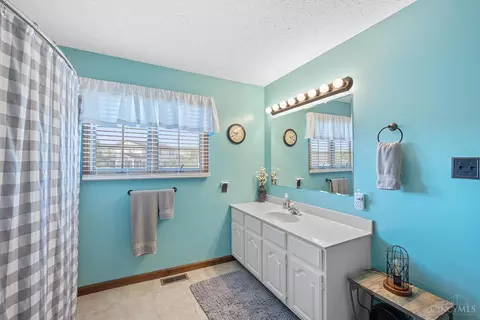 515 Harrison St, Gratis, OH 45330 photo 33