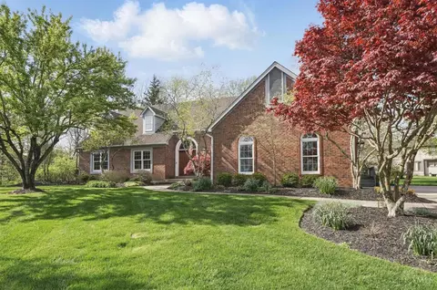5465 Creek Bend Dr, West Chester, OH 45069