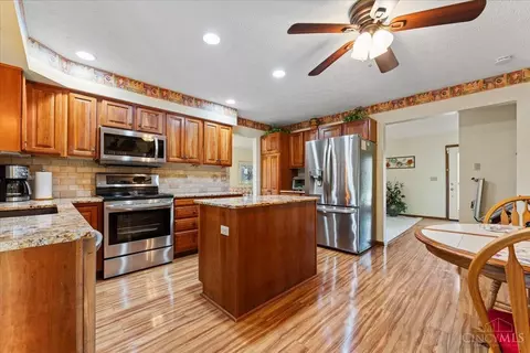 1069 Willow Ln, Mason, OH 45040 photo 3