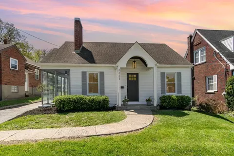 2223 Glenside Ave, Norwood, OH 45212