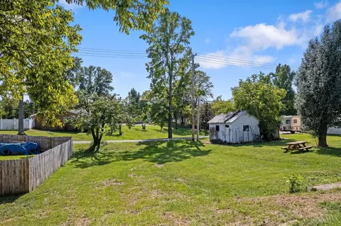 Exterior - 304 North St, Georgetown, OH 45121 photo 11 of 12