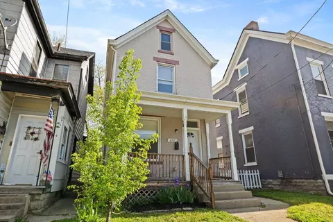 212 Pike St, Reading, OH 45215