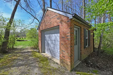 Exterior - 4800 Cox Smith Rd, Mason, OH 45040 photo 12 of 14
