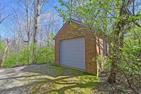 Exterior - 4800 Cox Smith Rd, Mason, OH 45040 photo 13 of 14