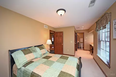 Bedroom - 4800 Cox Smith Rd, Mason, OH 45040 photo 3 of 4