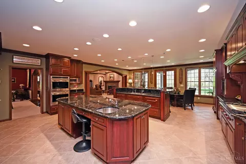 Kitchen - 4800 Cox Smith Rd, Mason, OH 45040 photo 1 of 13