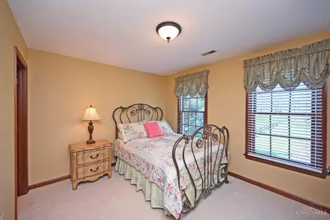 Bedroom - 4800 Cox Smith Rd, Mason, OH 45040 photo 2 of 4