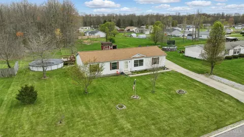 4222 E Fork Hills Dr, Batavia, OH 45103