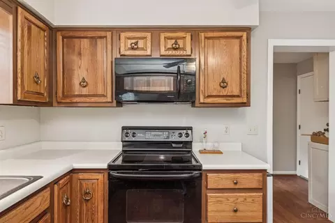 2250 Donnington Ln, Cincinnati, OH 45244 photo 25