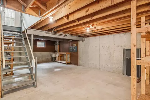 2250 Donnington Ln, Cincinnati, OH 45244 photo 46