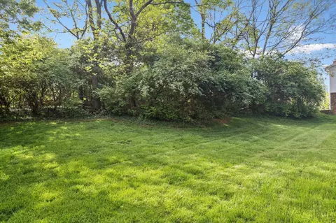 2250 Donnington Ln, Cincinnati, OH 45244 photo 7