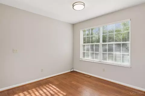 2250 Donnington Ln, Cincinnati, OH 45244 photo 17