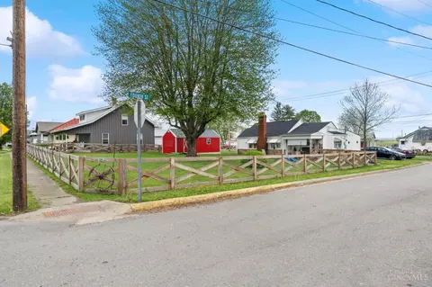 100 Fourth St, Seaman, OH 45679