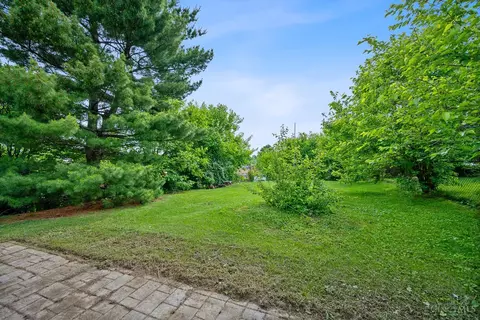 Exterior - 320 Anders Ct, Cincinnati, OH 45238 photo 9 of 10