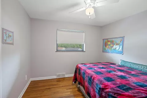 Bedroom - 320 Anders Ct, Cincinnati, OH 45238 photo 1 of 6