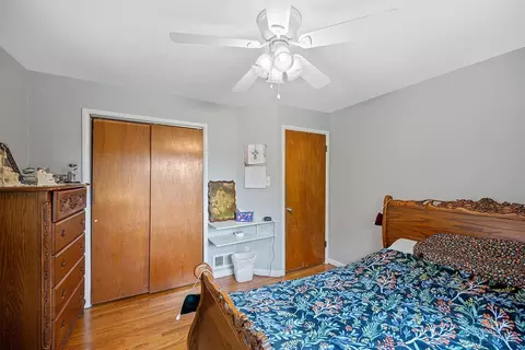 Bedroom - 320 Anders Ct, Cincinnati, OH 45238 photo 4 of 6