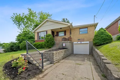 Exterior - 320 Anders Ct, Cincinnati, OH 45238 photo 3 of 10