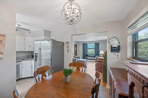 Dining - 320 Anders Ct, Cincinnati, OH 45238 photo 3 of 3