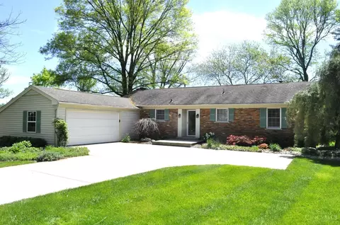 770 Strathcoma Dr, Cincinnati, OH 45255