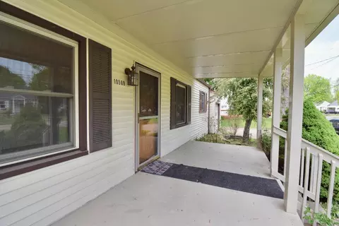 10589 Chipstone Dr, Harrison, OH 45030 photo 2