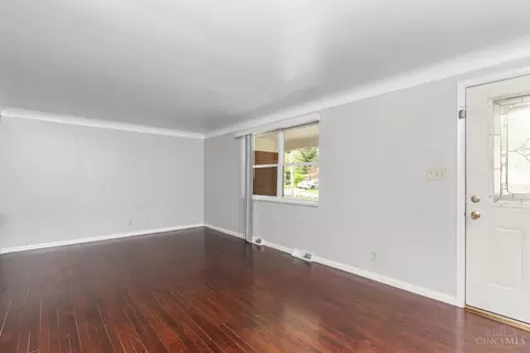 Living - 4648 Aston Rd, Cincinnati, OH 45244 photo 4 of 5