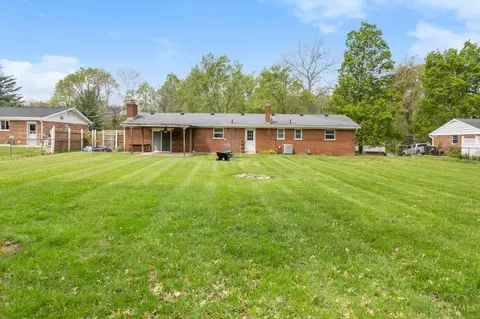 Exterior - 4648 Aston Rd, Cincinnati, OH 45244 photo 4 of 7