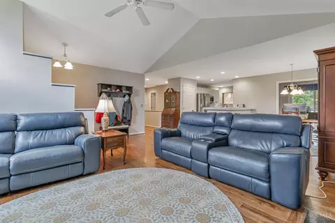 534 Davis Rd, Cincinnati, OH 45255 photo 9