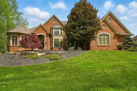 889 Winding River Blvd, Hamilton Township, OH 45039