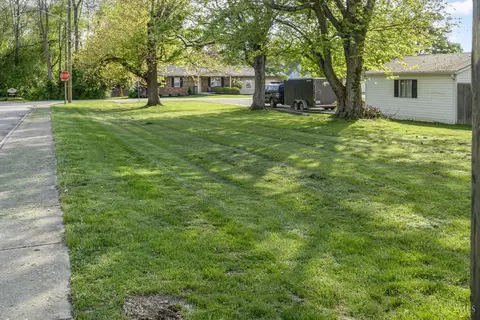 Exterior - 322 Willow St, Williamsburg, OH 45176 photo 8 of 11