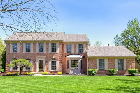 822 Miami Ridge Dr, Loveland, OH 45140