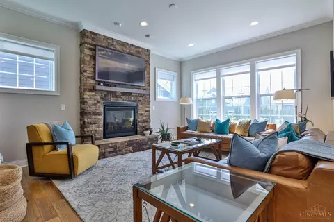 4191 Parkview Dr, Blue Ash, OH 45242 photo 8