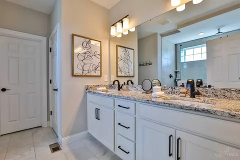 4191 Parkview Dr, Blue Ash, OH 45242 photo 37